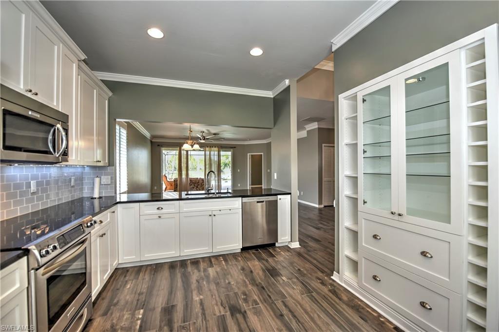 COLONY POINTE - Residential Lease