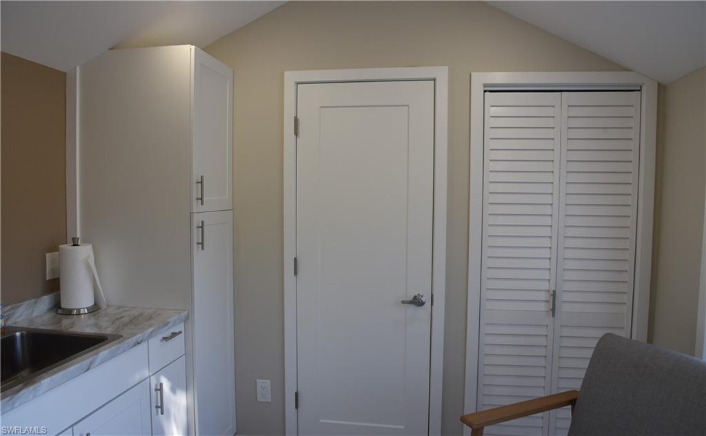 RIVERBEND MOTORCOACH RESORT - Land