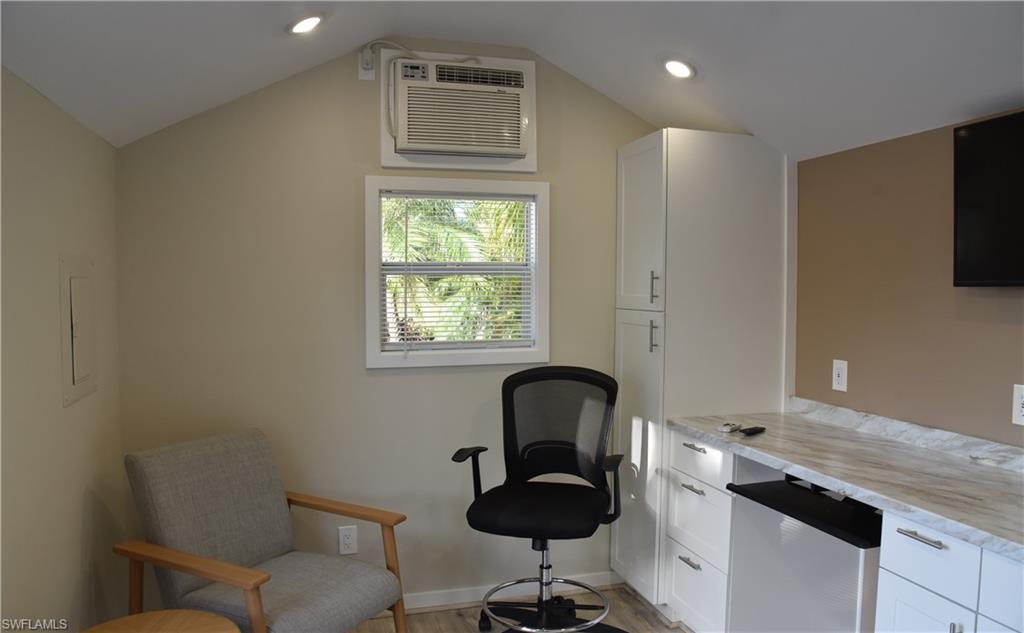 RIVERBEND MOTORCOACH RESORT - Land