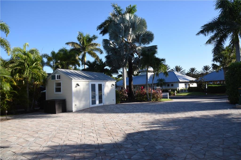 RIVERBEND MOTORCOACH RESORT - Land