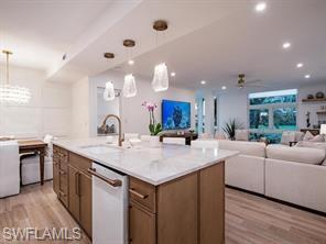 400 Park Shore DR 102