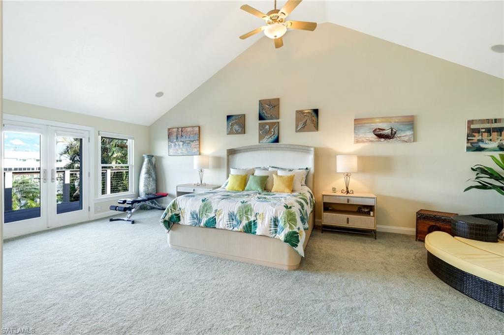 SIESTA ISLES - Residential