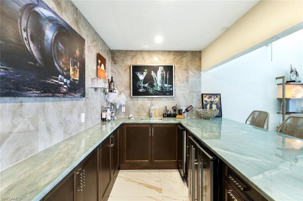 SIESTA ISLES - Residential