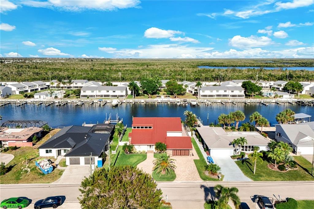 SIESTA ISLES - Residential