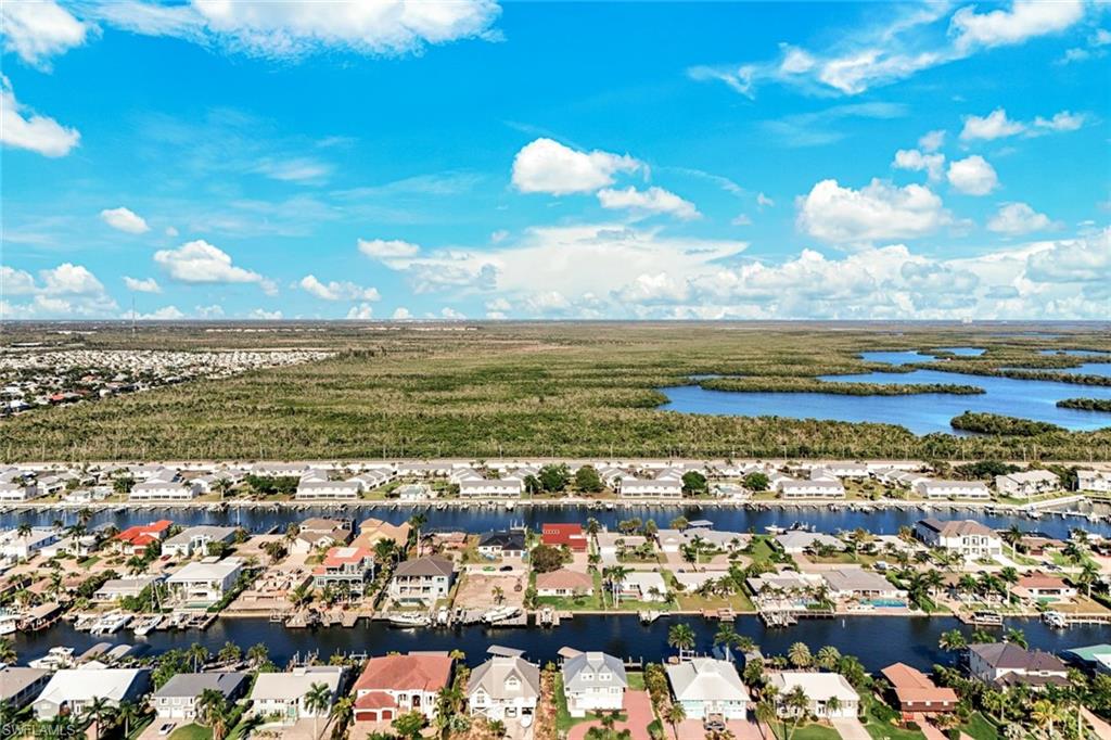 SIESTA ISLES - Residential