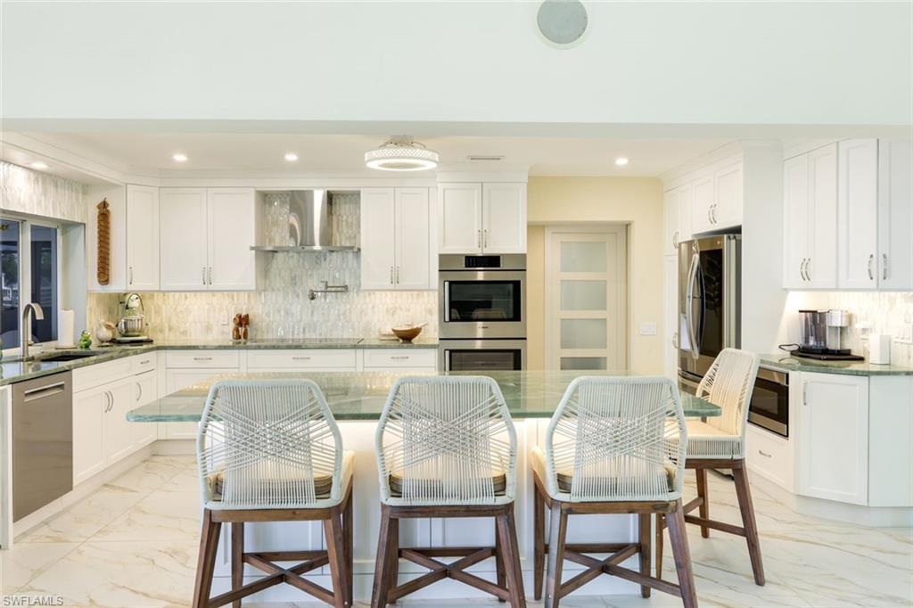 SIESTA ISLES - Residential