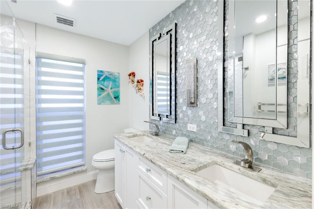 SIESTA ISLES - Residential