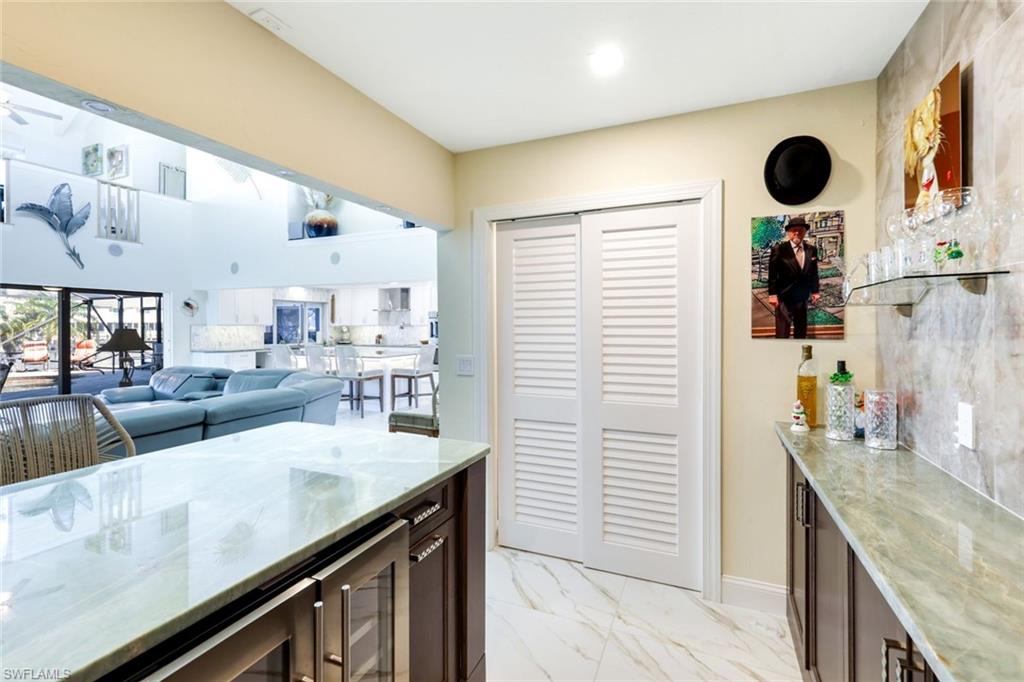 SIESTA ISLES - Residential