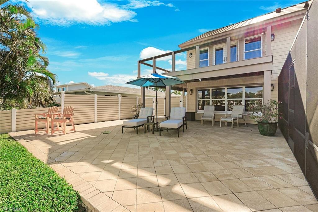 SIESTA ISLES - Residential