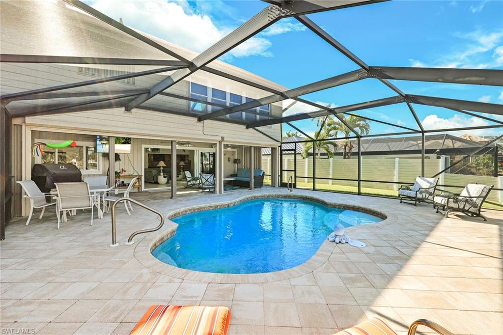 SIESTA ISLES - Residential