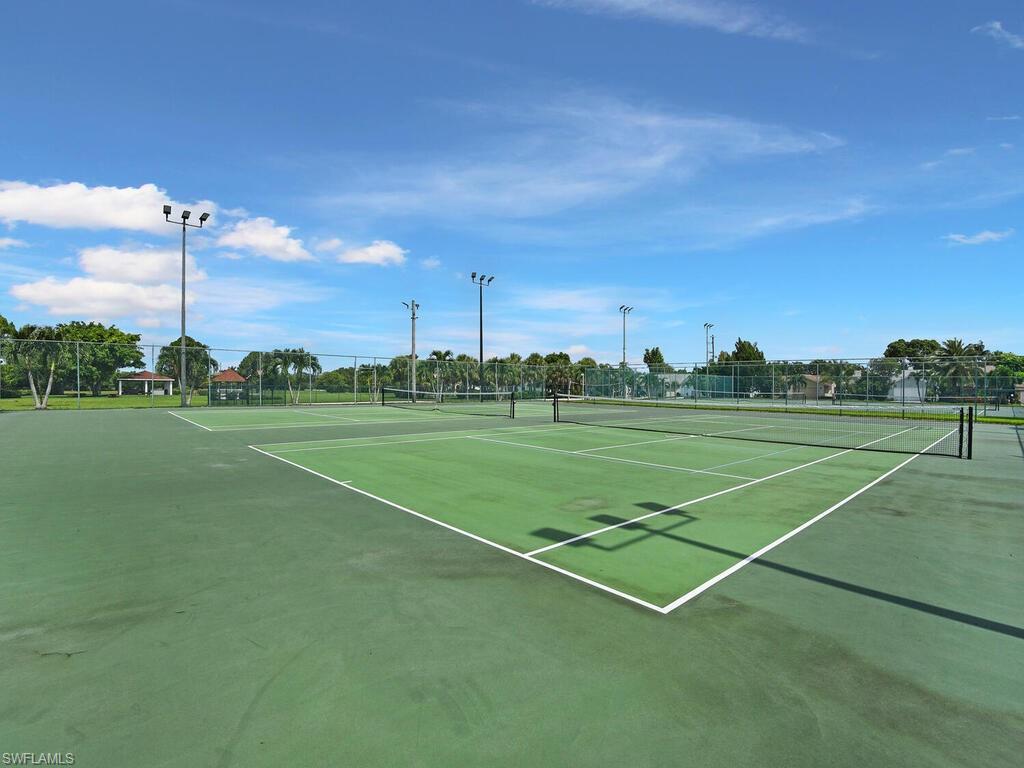 VILLAS FOUR - Residential