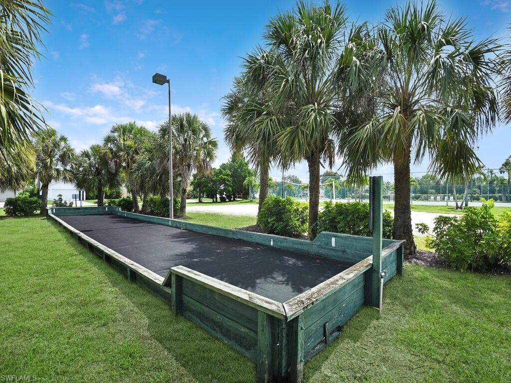 VILLAS FOUR - Residential