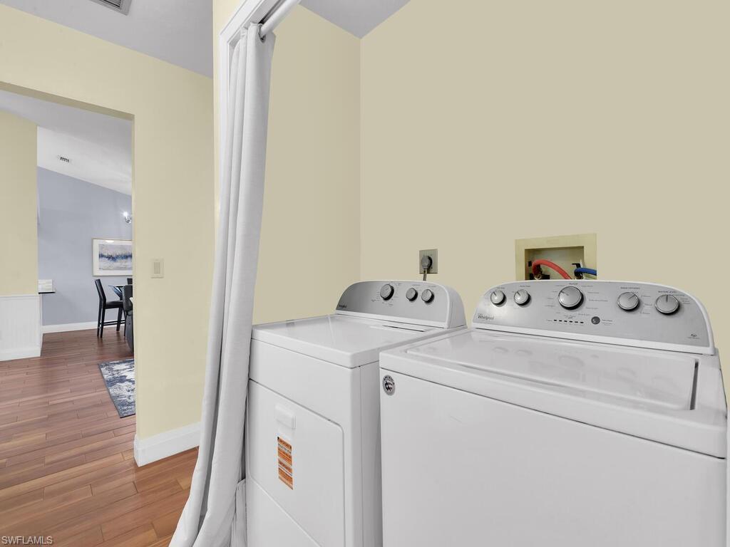 VILLAS FOUR - Residential