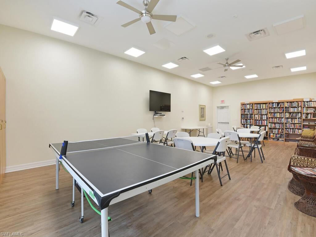 VILLAS FOUR - Residential