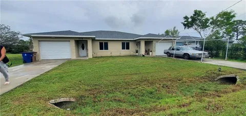 2403 Mae Ave S, Lehigh Acres, FL 33973 - #: 224090558