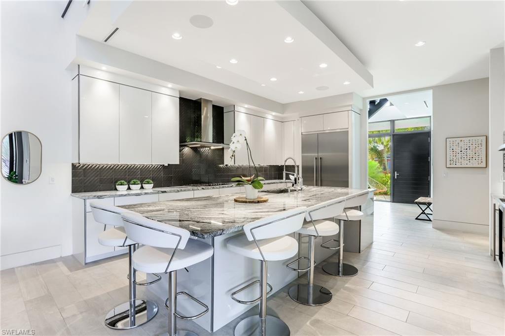 MOORINGS - Residential