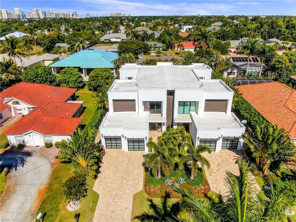 MOORINGS - Residential