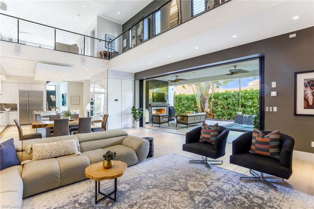 MOORINGS - Residential