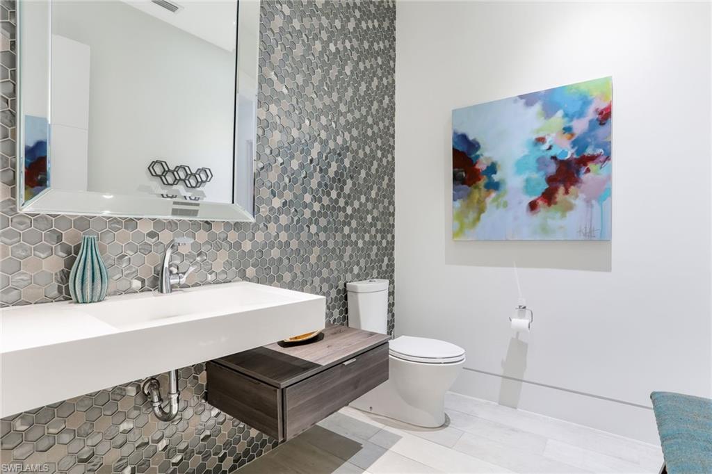 MOORINGS - Residential