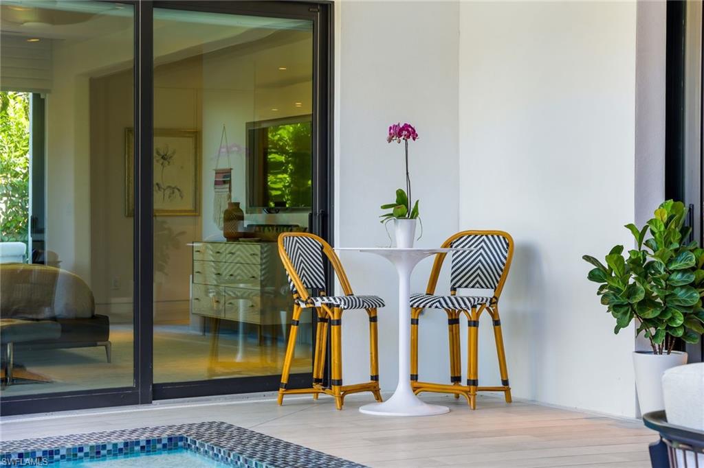 MOORINGS - Residential