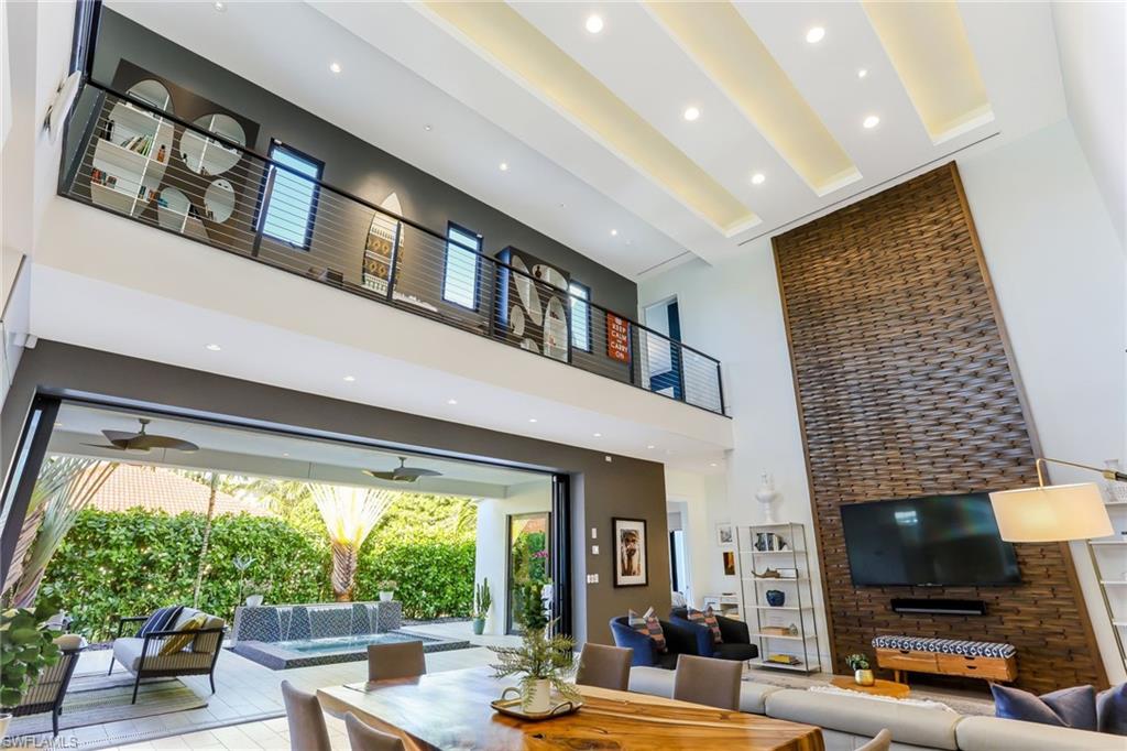 MOORINGS - Residential