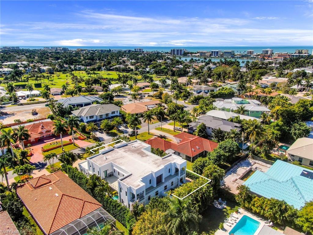 MOORINGS - Residential