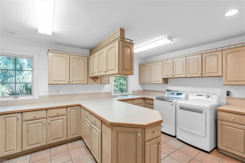 JAMESTOWN - Residential