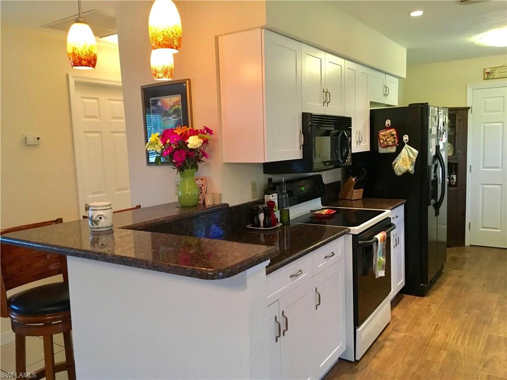 SAN CARLOS PARK - Residential