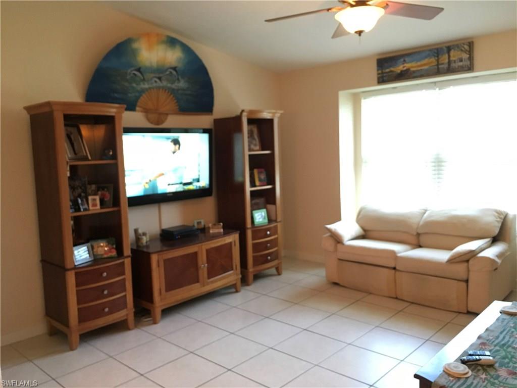 SAN CARLOS PARK - Residential