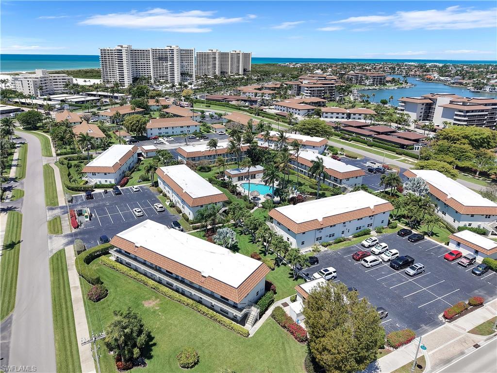 SEABREEZE CONDO - Residential