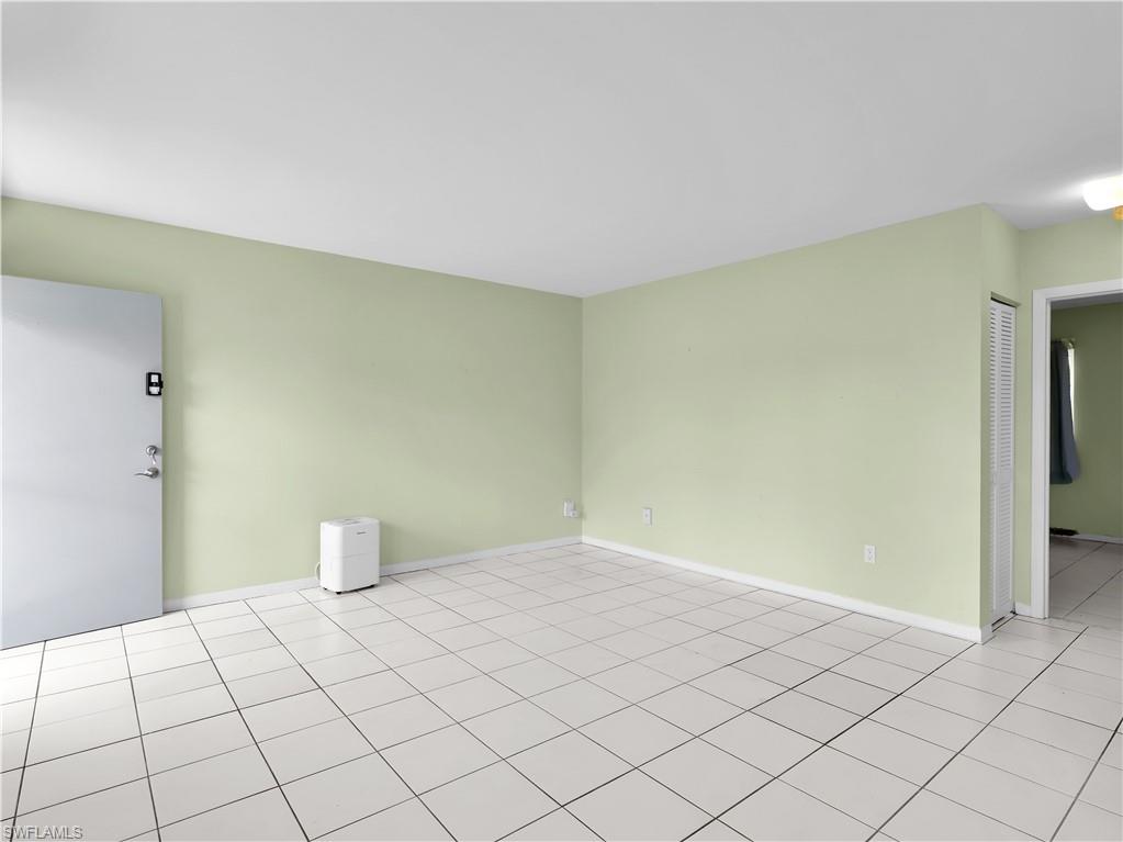 SEABREEZE CONDO - Residential