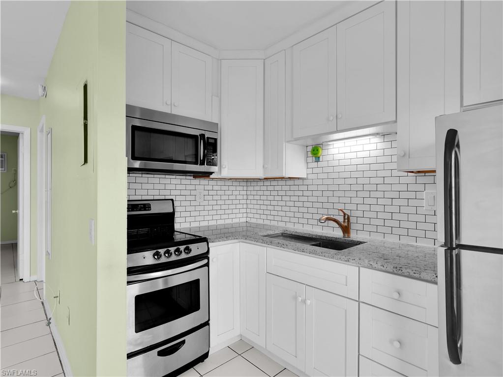 SEABREEZE CONDO - Residential