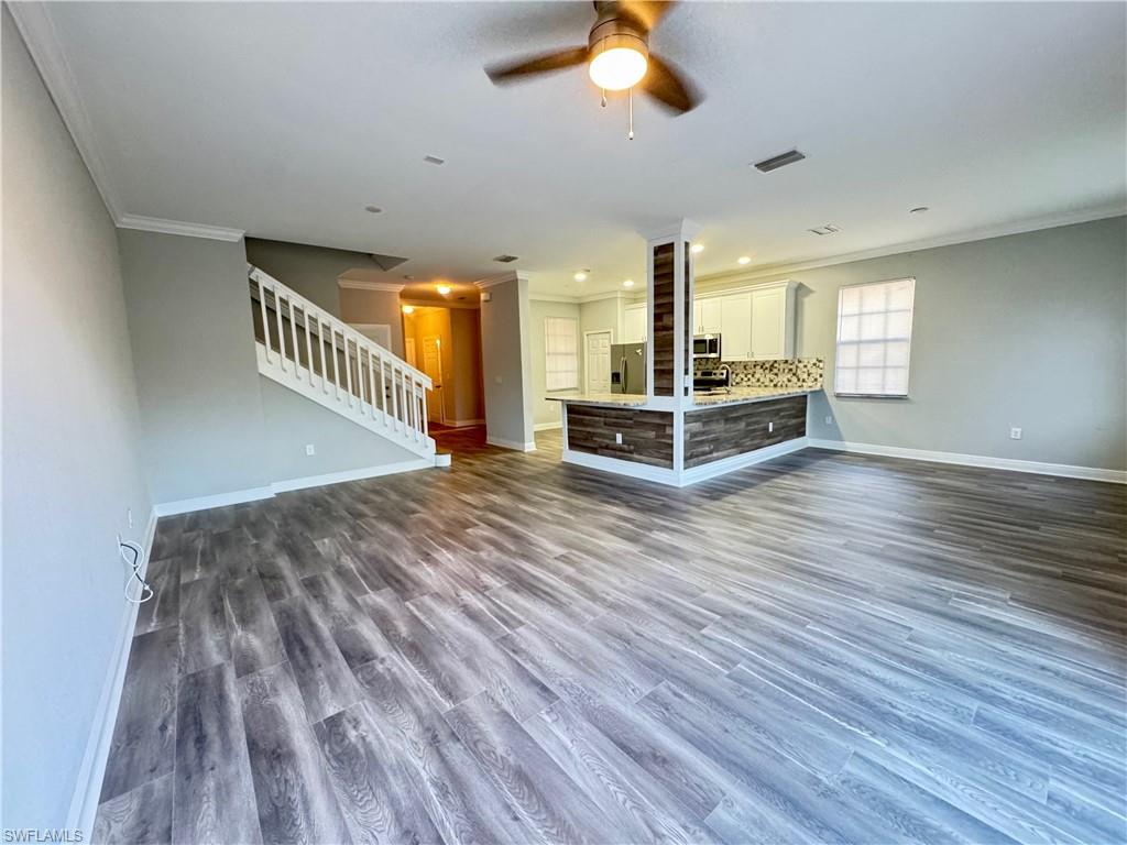 7614 Bristol CIR
