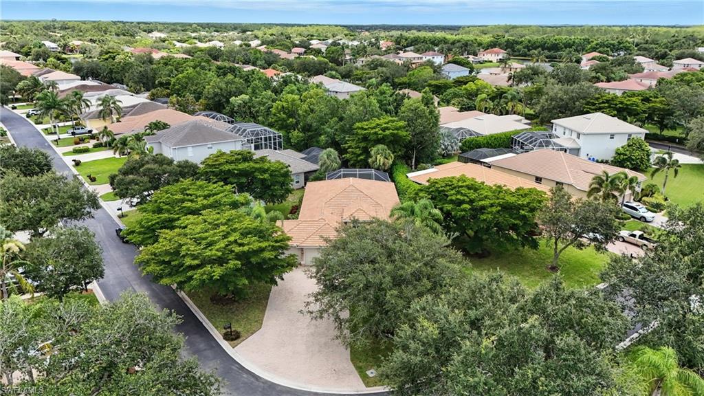 9827 Colonial WALK N