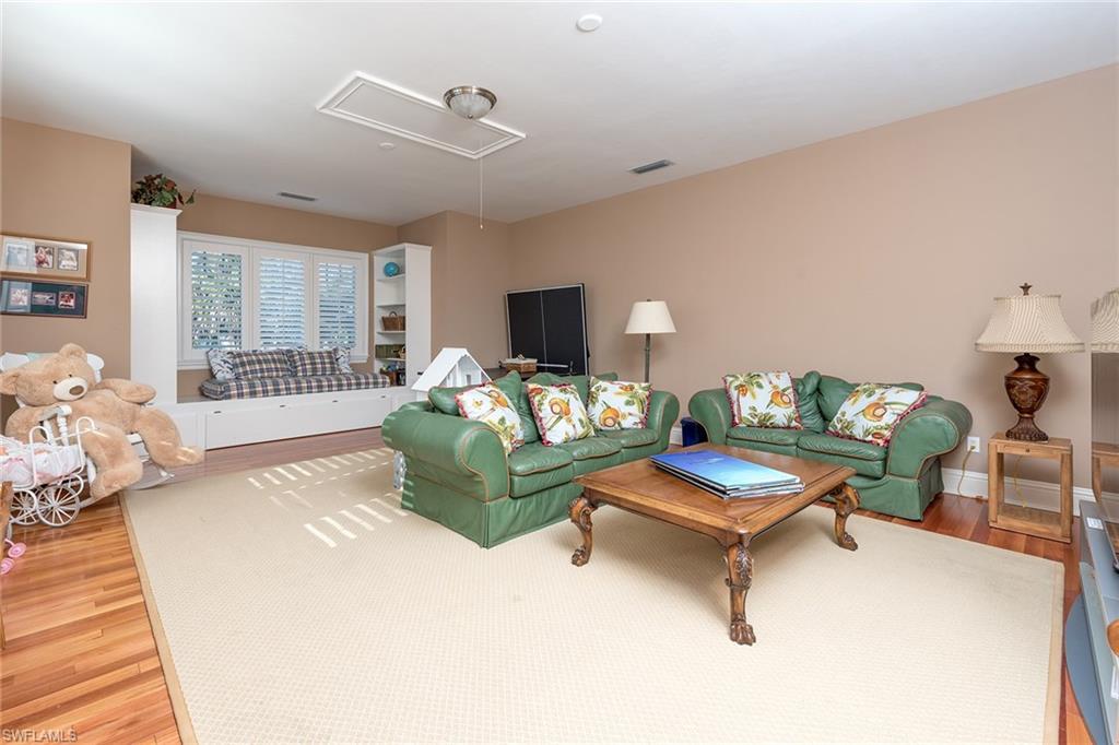 OLDE NAPLES - Residential