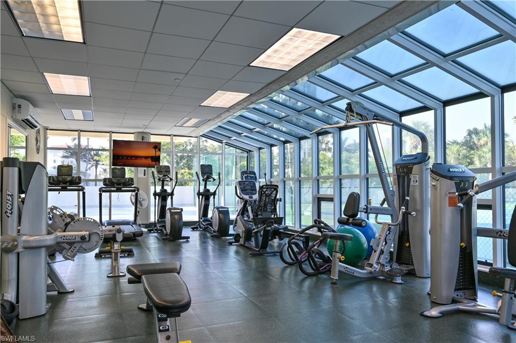 MERIDIAN CLUB - Residential