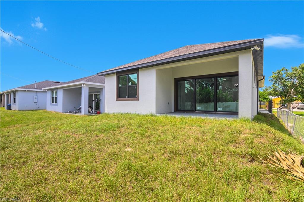 FORT MYERS SHORES - Residential