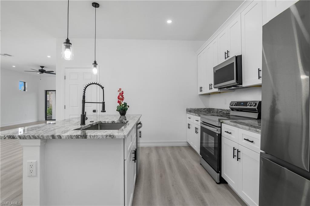 FORT MYERS SHORES - Residential