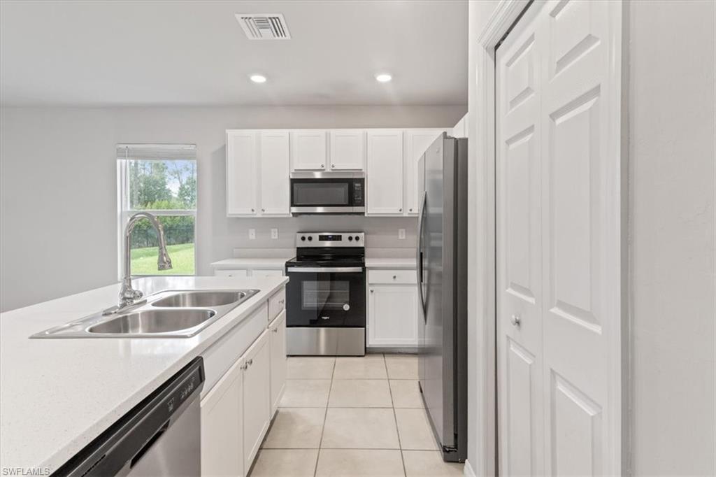 MEADOWOOD - Residential