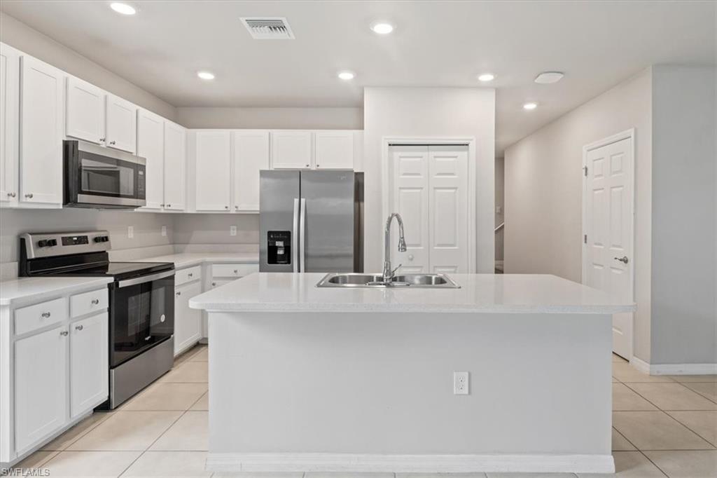 MEADOWOOD - Residential