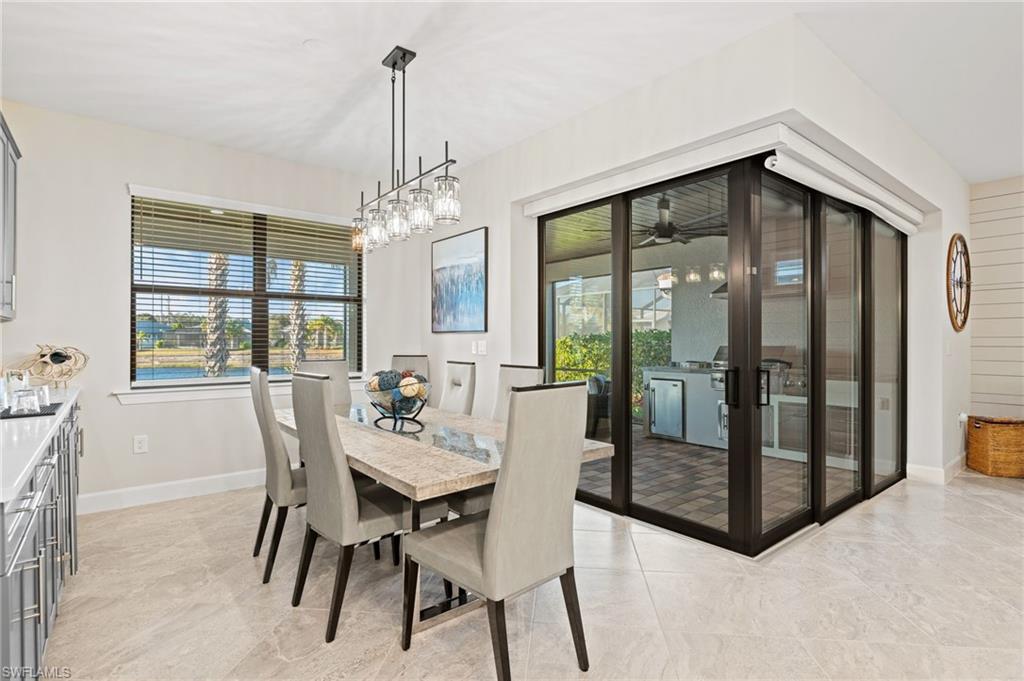 COUNTRY CLUB - Residential