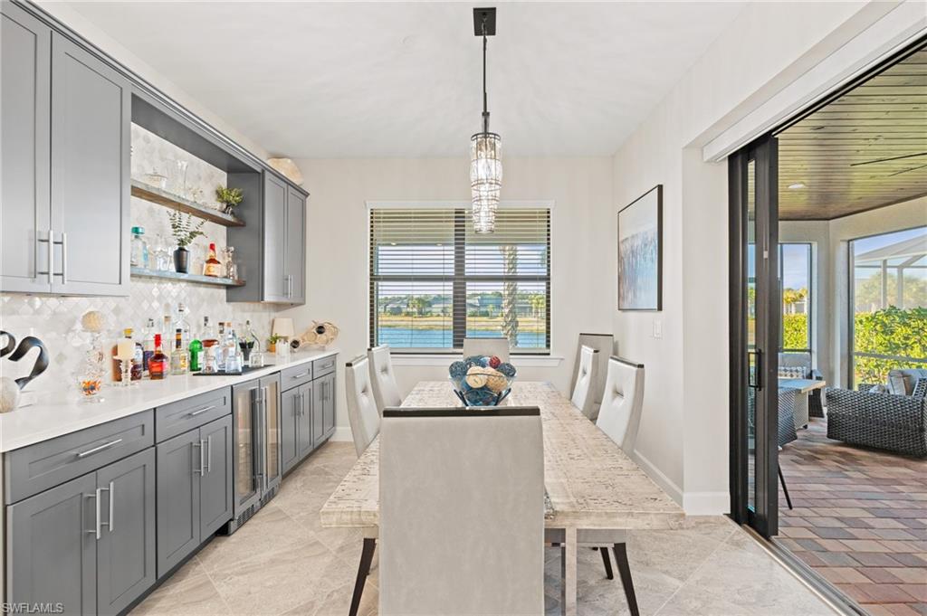 COUNTRY CLUB - Residential