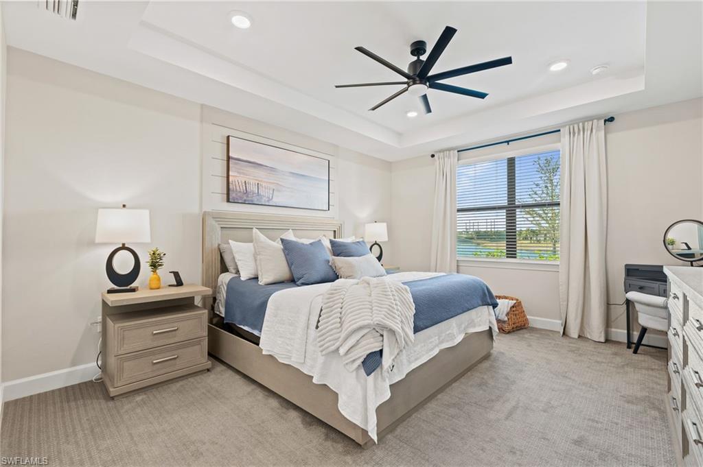 COUNTRY CLUB - Residential