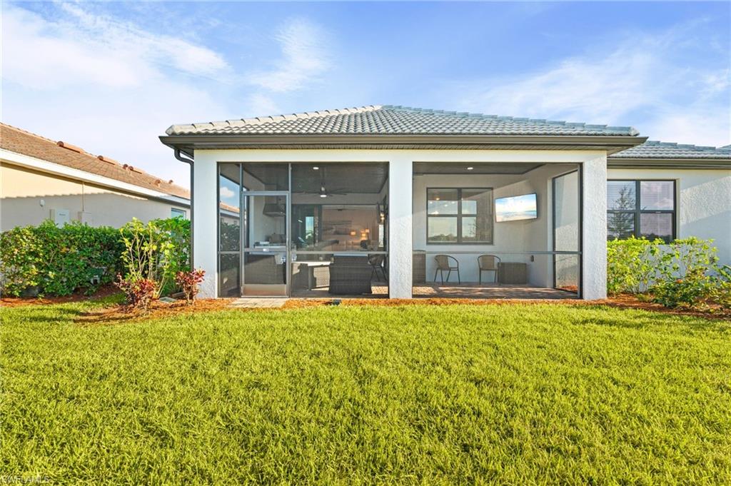 COUNTRY CLUB - Residential