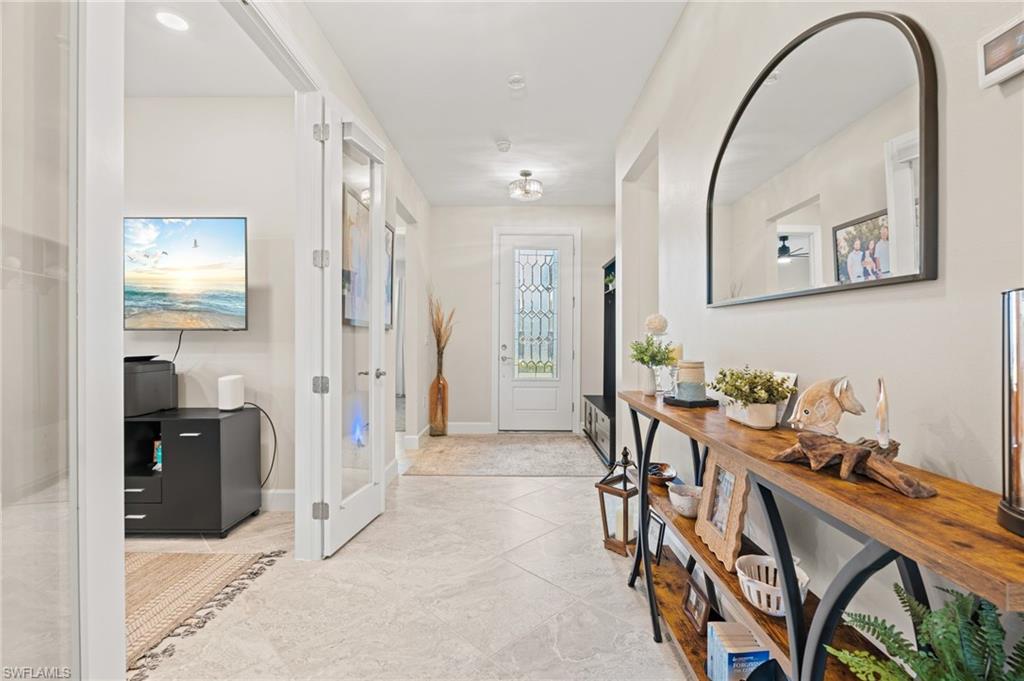 COUNTRY CLUB - Residential