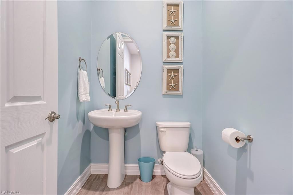 SAVANNAH LAKES - Residential