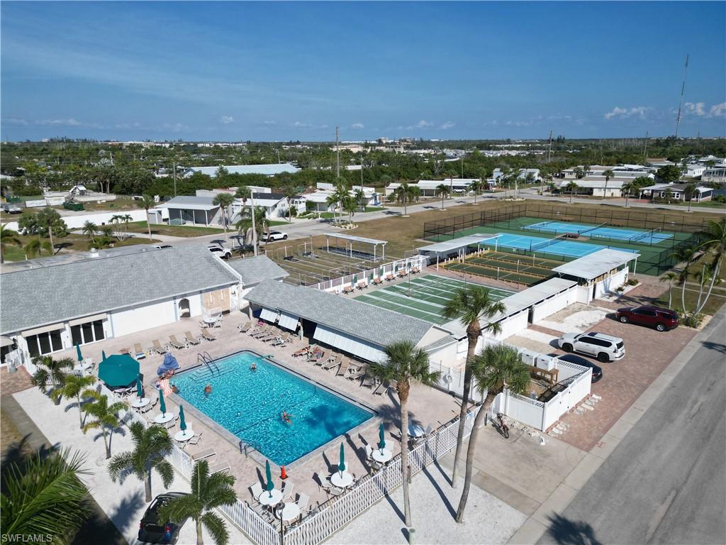 BAYSIDE ESTATES - Land