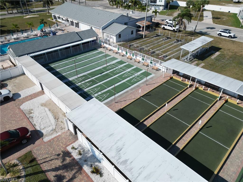 BAYSIDE ESTATES - Land