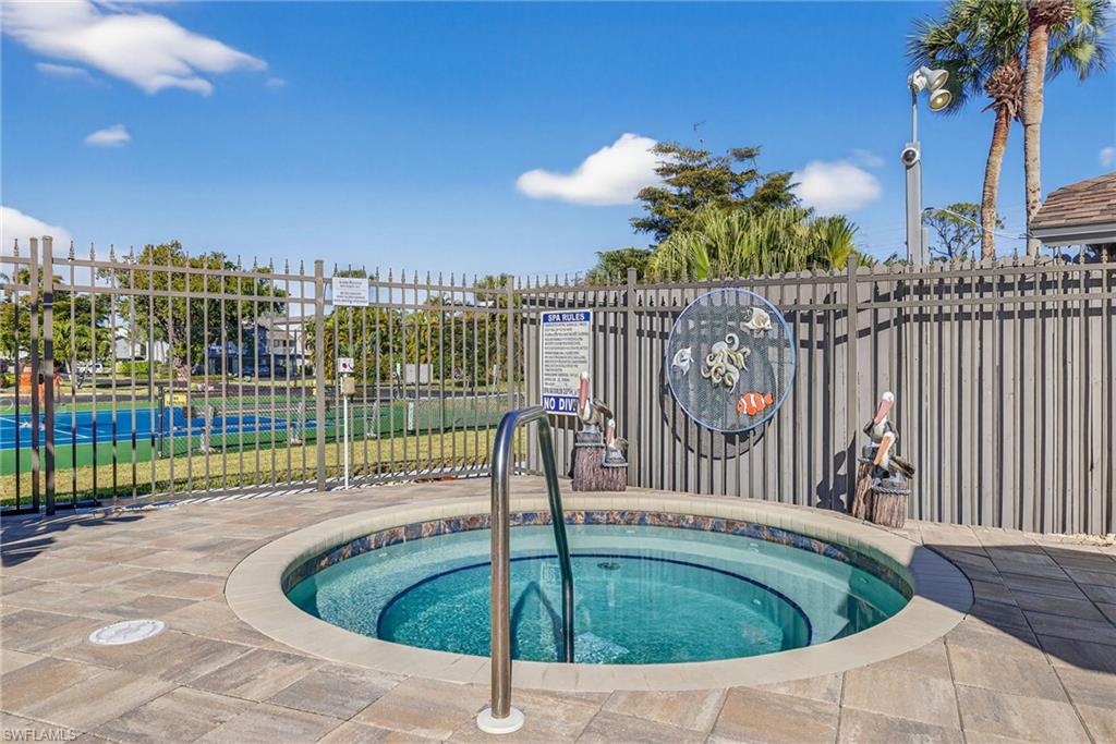 NEWPORT GLEN - Residential