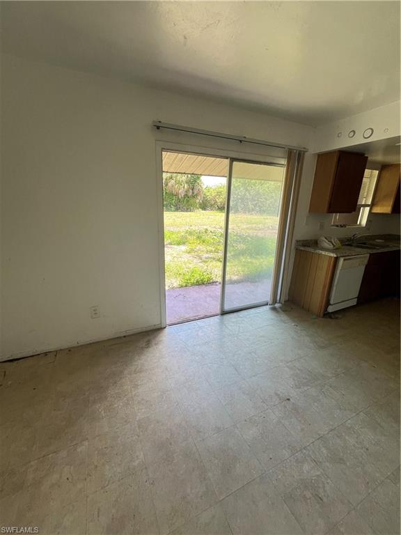 RIVERDALE SHORES VILLAS - Residential